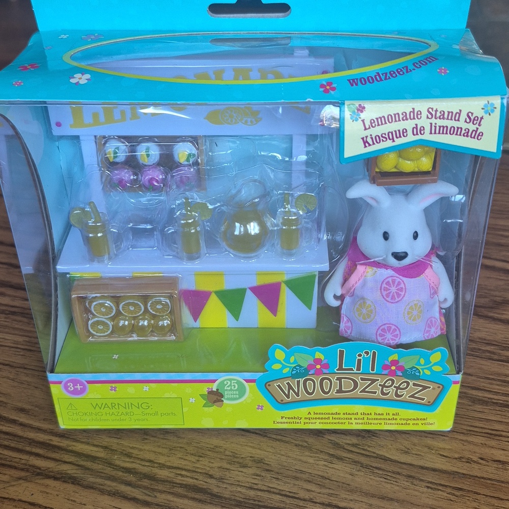 Yellow Lemonade Stand Playset - Kids Toys New Sesled Box